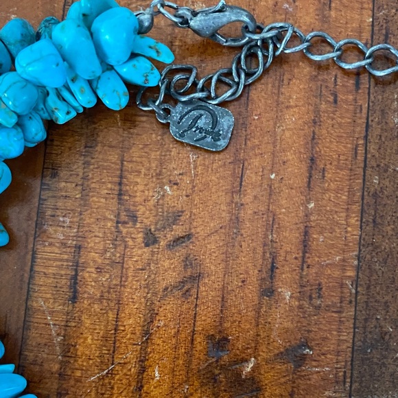 Elegant Turquoise Beaded Necklace - Picture 2 of 7